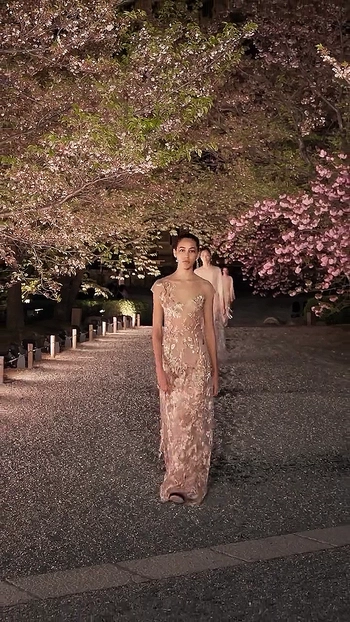 Dior Fall 2025:🤩 поэтичный финал в Киото