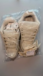 Zara Кроссовки с грубой подошвой и потертым эффектом Bone White | 2260/620/120