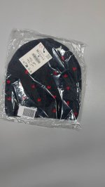 Zara ШАПКА БИНИ С ВЫШИВКОЙ В ВИДЕ СЕРДЕЦ Grey | 3739/219/802