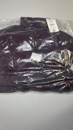 Bershka Куртка с эффектом винила Burgundy | 6614/228/605