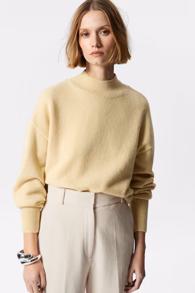 CAMISOLA DE GOLA ALTA