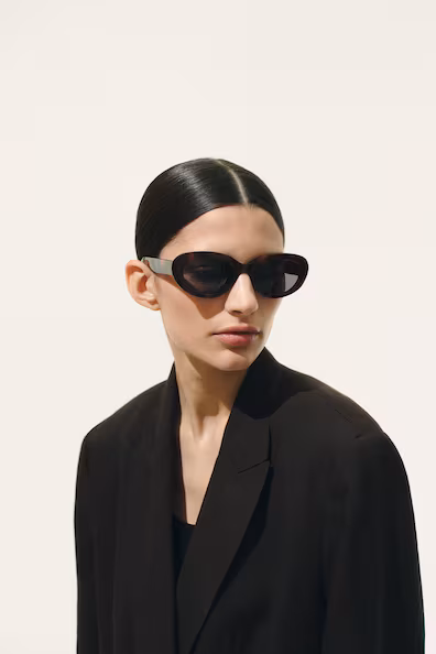 Овальные солнцезащитные очки H&M