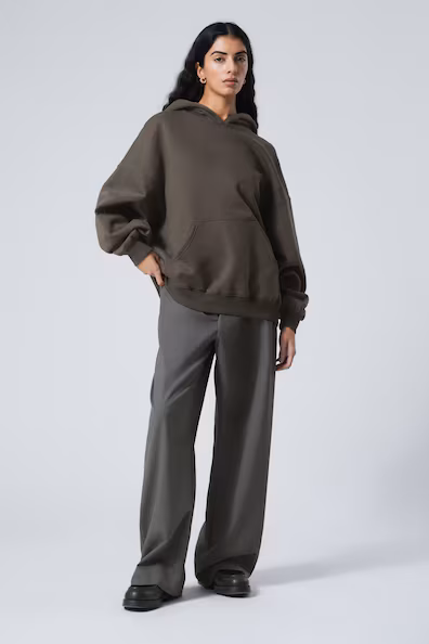 Свитер с капюшоном oversized плотный