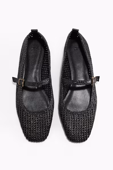H&M Туфли MARY JANE SABRINAS из плетеного пластика купить с доставкой.
