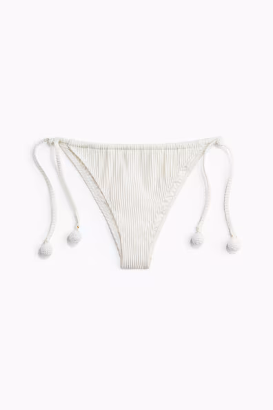 CUECA DE BIQUíNI COM ATILHOS