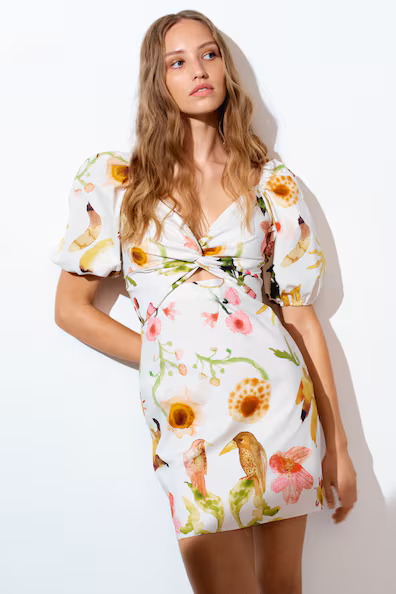 VESTIDO COM PORMENOR TORCIDO