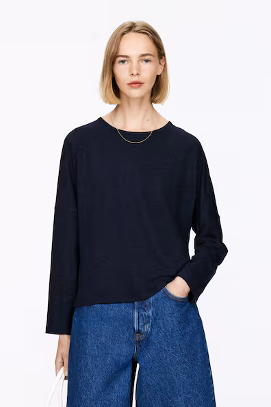 TOP DE LINHO E VISCOSE COM CORTE SOLTO