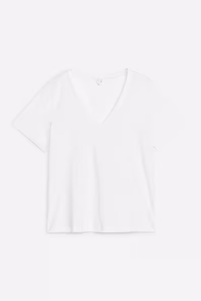 T-SHIRT COM DECOTE EM V