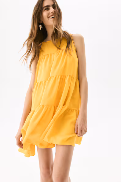 VESTIDO DE LINHA A COM SECçõES FRANZIDAS