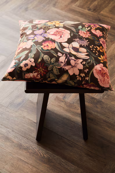 Подушка с цветочным принтом- Заказать в России