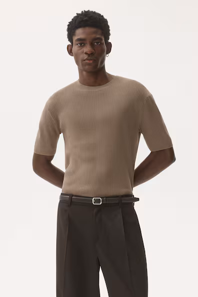 Футболка из рубчиковой ткани SLIM FIT- Заказать в России