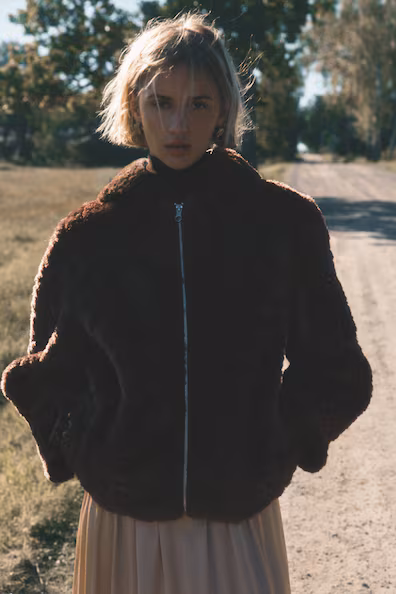 Пушистый пальто с капюшоном из меха искусственного меха- Заказать в России