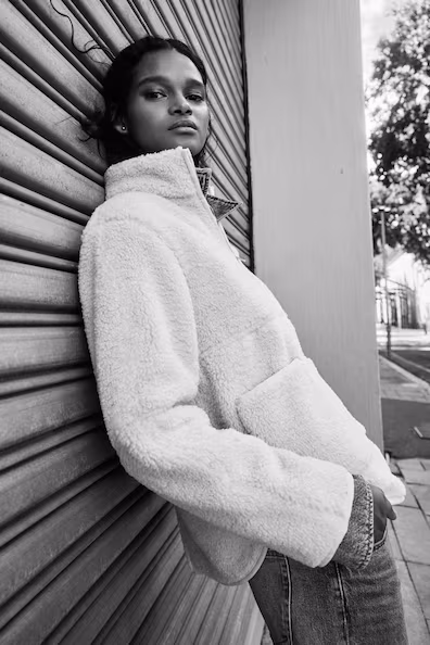 Плюшевое пальто- Заказать в России