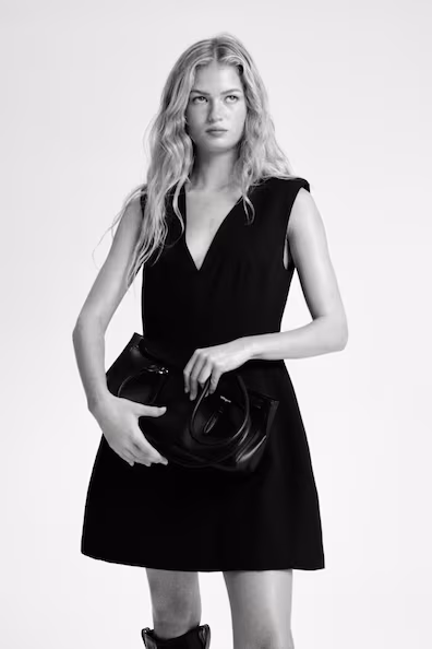 Платье с вырезом лодочкой- Заказать в России