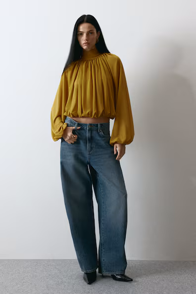 Блузка с завязывающимся воротником