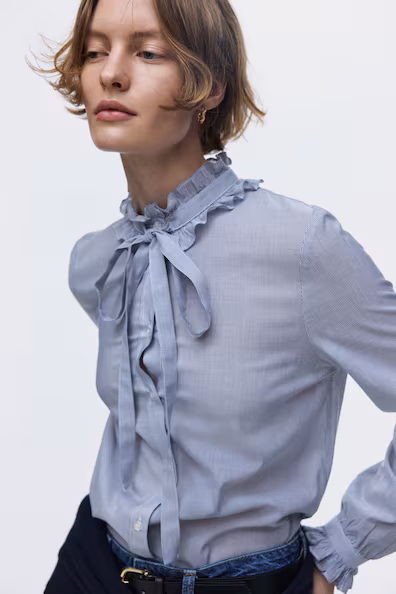 Блузка с оборками- Заказать в России