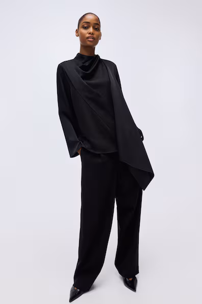 Блузка из атласа с шарфом- Заказать в России