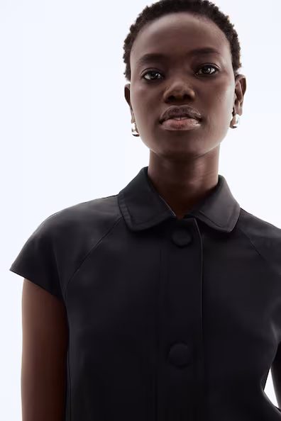 Пальто с рукавами, закрывающими плечо- Заказать в России