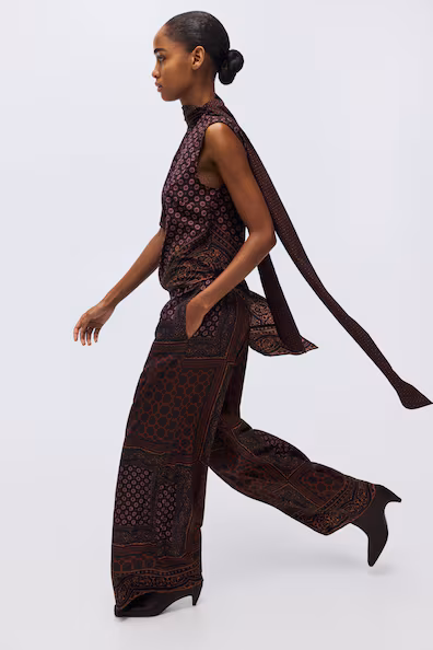 Брюки с эластичным поясом- Заказать в России