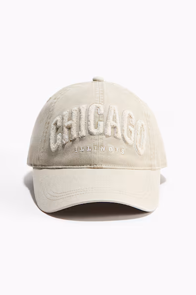 Бейсболка из хлопкового штанного материала с вышивкой