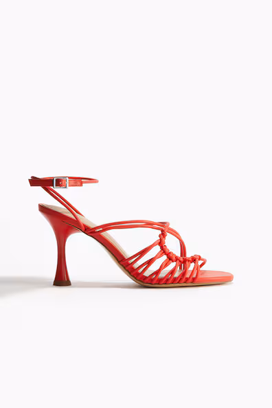 Босоножки на высоком каблуке с ремешками- Заказать в России