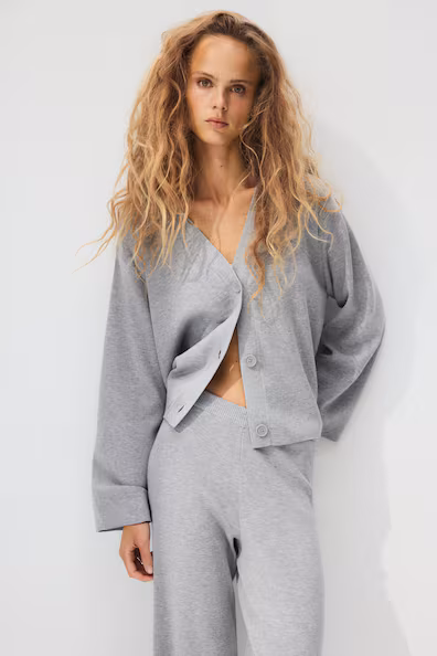 Кардиган из тонкой пряжи