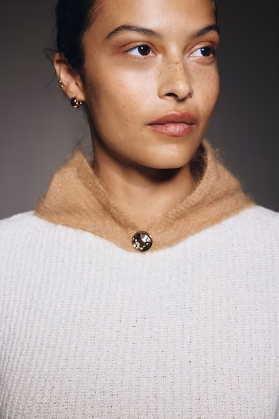 Треугольный шарф из смесовой мохеровой пряжи- Заказать в России