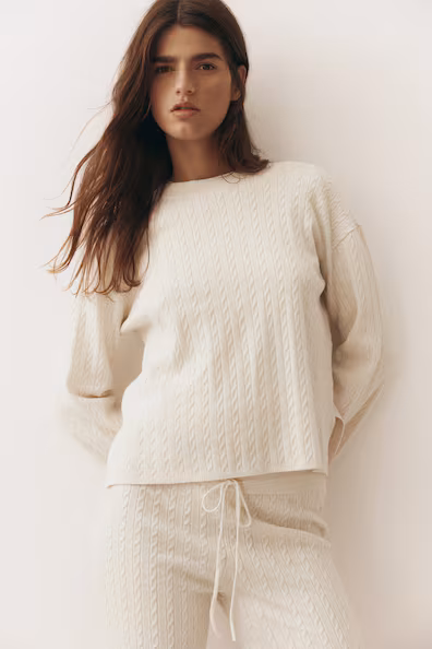 Свитер из рубчиковой ткани