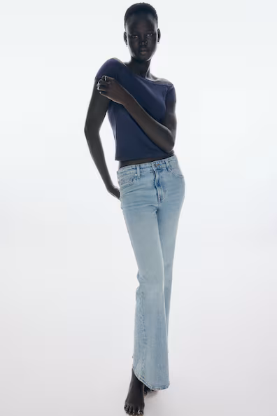 Свитер с обнаженными плечами- Заказать в России