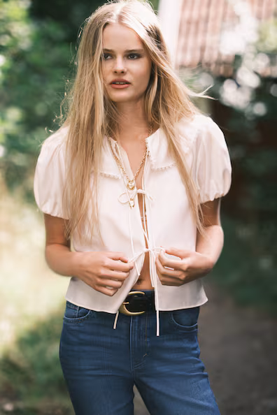 Блузка с завязками спереди- Заказать в России