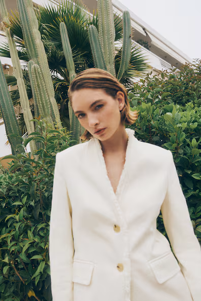 Пиджак с обрезанными краями- Заказать в России