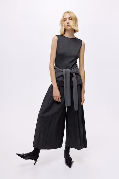 Топ без рукавов из PONTE DI ROMA с баской- Заказать в России