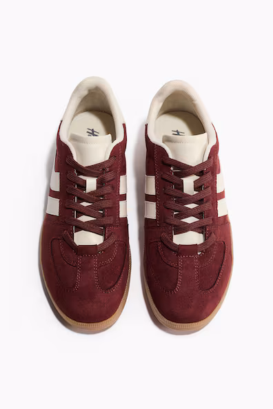 Кроссовки- Заказать в России