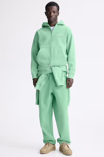 Объемная куртка с капюшоном и молнией свободного кроя- Заказать в России