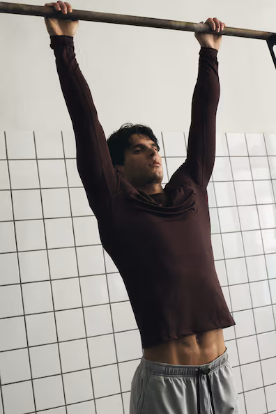 Спортивный свитер с посадкой на тело DRYMOVE™ MUSCLE FIT- Заказать в России