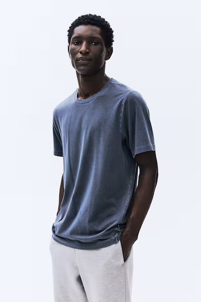 Футболка для спорта с технологией DRYMOVE™