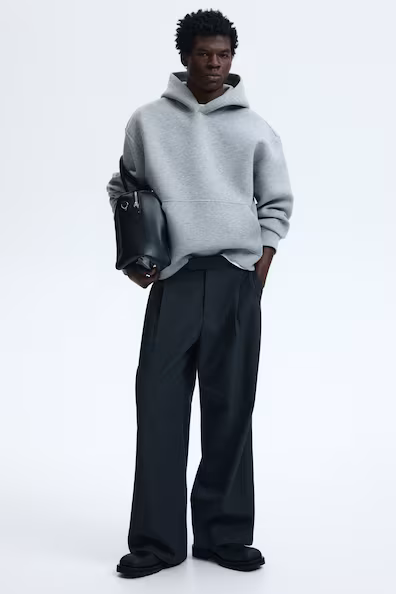 Свитшот с капюшоном из неопрена свободного кроя