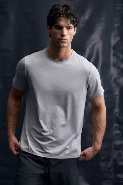 Футболка для спорта из сетки с технологией DRYMOVE™- Заказать в России