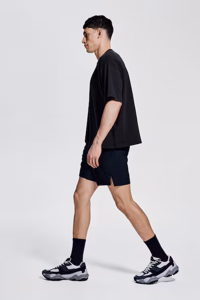 Свитшот для спорта свободного кроя с технологией DRYMOVE™- Заказать в России