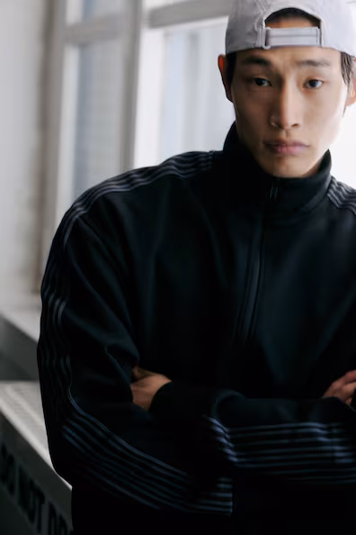 Куртка для занятий спортом с технологией DRYMOVE™ REGULAR FIT- Заказать в России