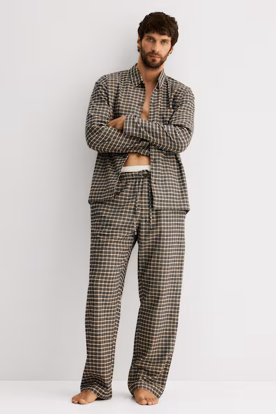 Пижама с рубашкой и брюками из фланели- Заказать в России