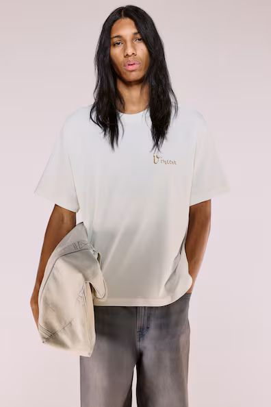 Футболка с принтом в свободном крое- Заказать в России