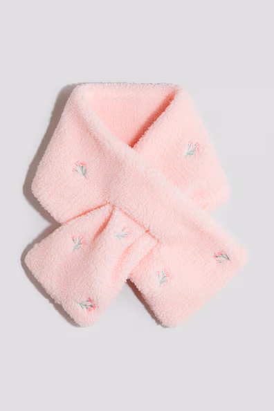 Шарф с перекладиной и вышивкой- Заказать в России