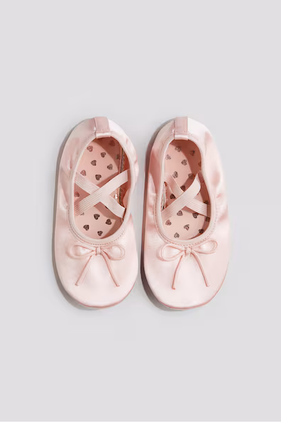 Танцевальные туфли- Заказать в России