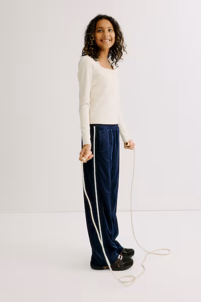 Брюки для тренировок LOOSE FIT с технологией DRYMOVE™- Заказать в России