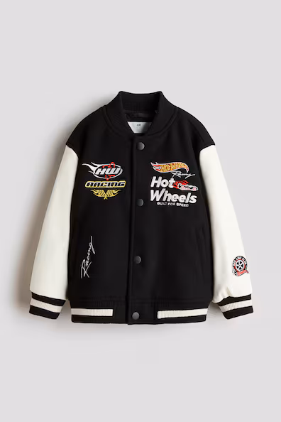 Бейсболка с принтами- Заказать в России