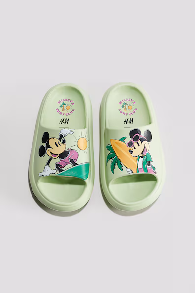 Прочные шлепанцы