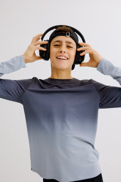 Спортивный свитер с технологией DRYMOVE™