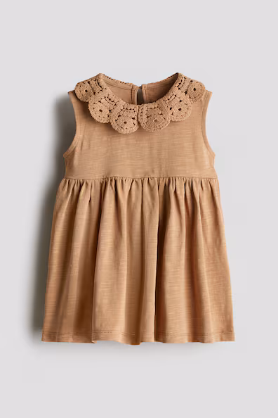 Платье из джерси с воротником