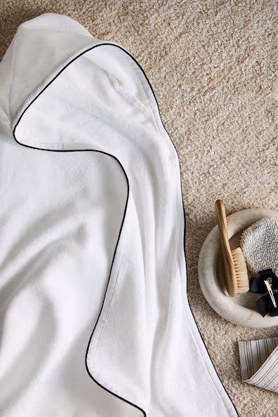 Полотенце с капюшоном и окантовкой- Заказать в России